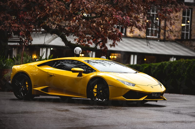 Lamborghini Huracan (Yellow)