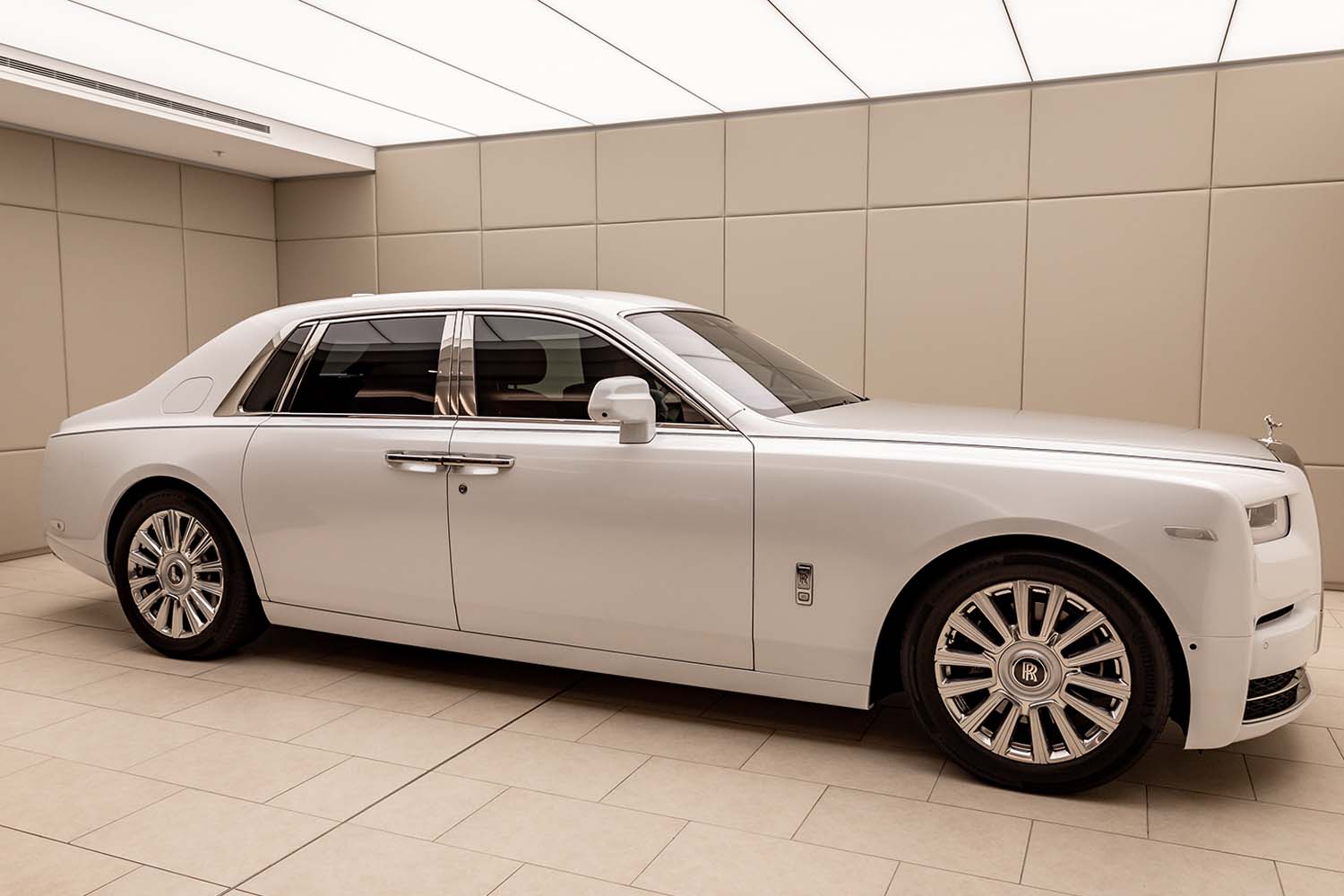 Rolls-Royce Phantom-2